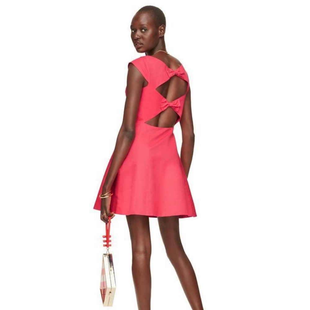 Elegant Pink Bow-Back Dress